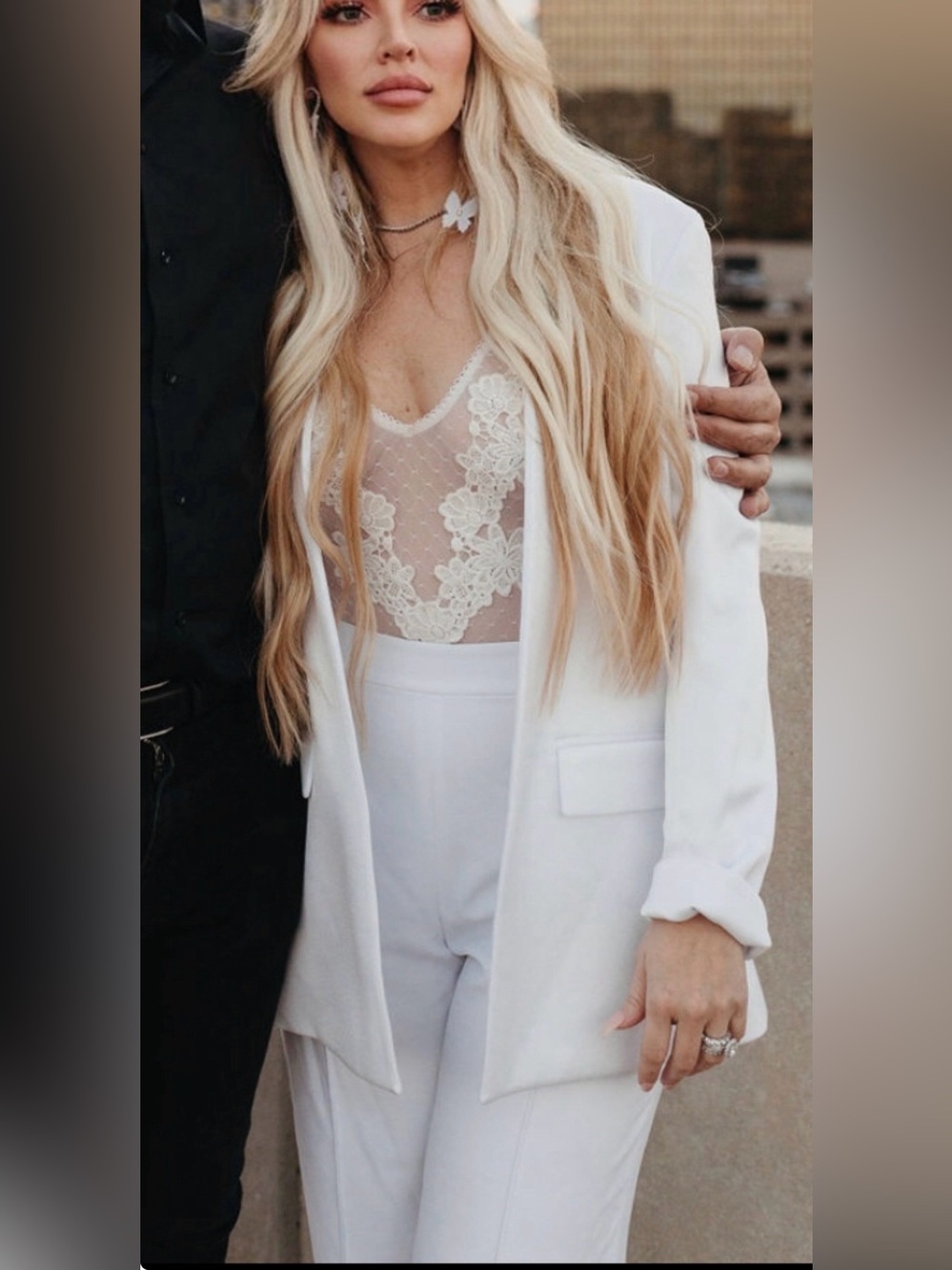 Alice & Olivia white satin blazer Size Medium